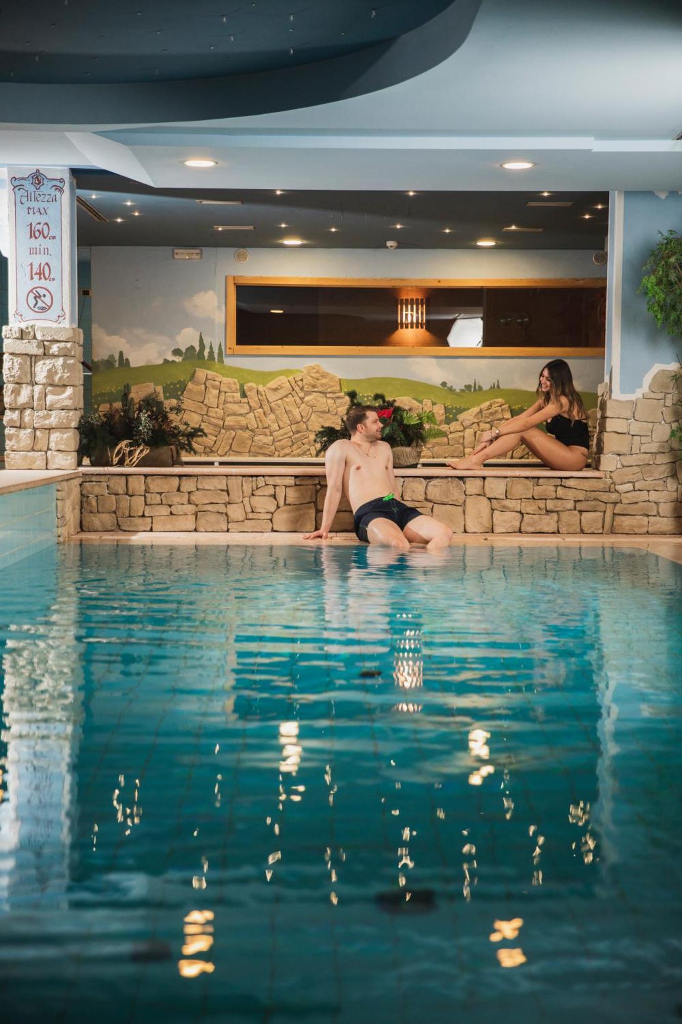 קאמפיטלו די פאסה Hotel Rubino Deluxe מראה חיצוני תמונה