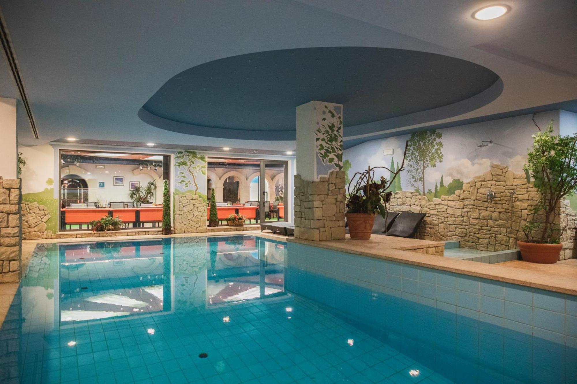 קאמפיטלו די פאסה Hotel Rubino Deluxe מראה חיצוני תמונה